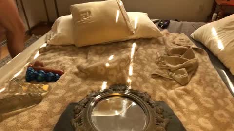 exhibitp online show from February 10, 7:17 pm