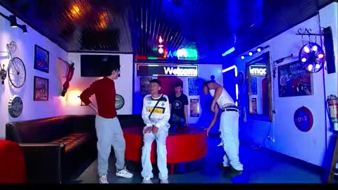 extrangers online show from March 15, 1:51 pm