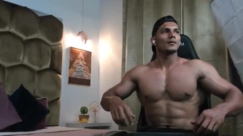 FABIO online show from November 28, 8:22 pm