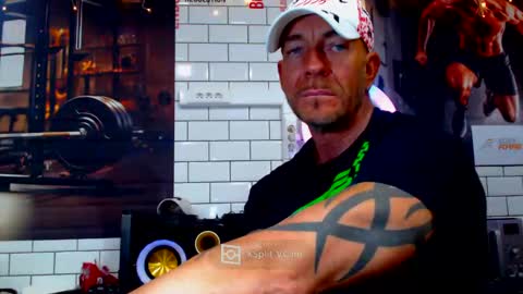 fabxxxl online show from December 19, 8:24 am