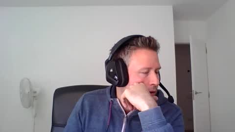 faer_087 online show from September 24, 9:19 am