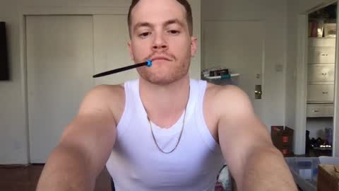 Snapshot of fairybae5 chatting on December 19, 10:21 pm Travis online show from December 19, 10:21 pm