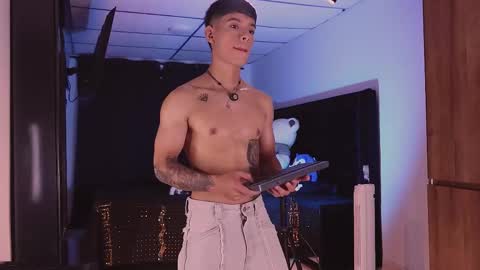 Snapshot of farid_jake_ chatting on October 19, 10:57 pm farid_jake_ online show from October 19, 10:57 pm