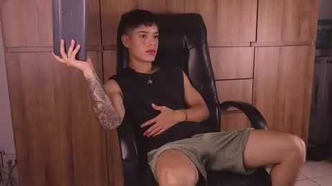 farid_jake_ online show from November 19, 12:54 am