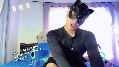 Snapshot of fatass_420 chatting on March 7, 10:43 pm Johan online show from March 7, 10:43 pm