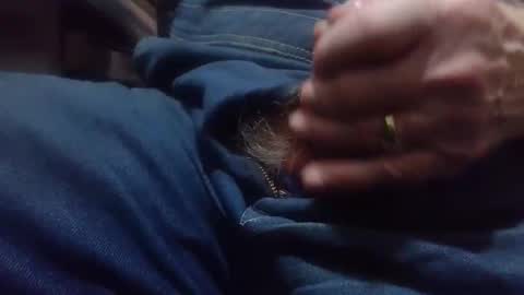 Fred. online show from April 4, 8:39 pm