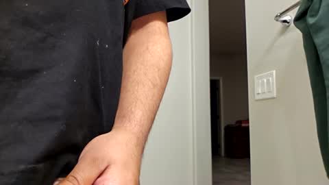 Snapshot of feelsbomber chatting on March 12, 9:12 am feelsbomber online show from March 12, 9:12 am