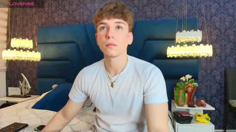 Femboy Max online show from January 11, 12:09 pm