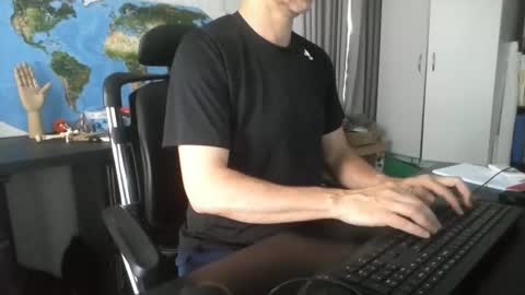 Snapshot of femdomsubby chatting on December 12, 9:48 pm femdomsubby online show from December 12, 9:48 pm