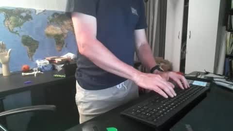 Snapshot of femdomsubby chatting on December 22, 8:27 am femdomsubby online show from December 22, 8:27 am