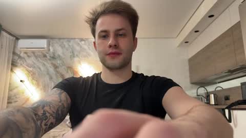 ferminlune online show from April 9, 4:57 pm