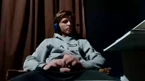 Snapshot of fernandodotadoo chatting on September 25, 3:05 am fernandodotadoo online show from September 25, 3:05 am