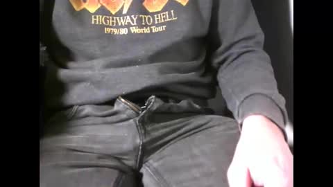 fifi010203 online show from December 19, 7:16 am