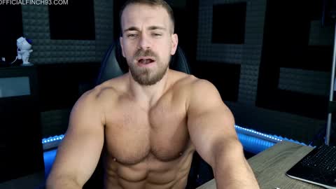 Snapshot of finch93 chatting on December 30, 7:42 pm Nick online show from December 30, 7:42 pm