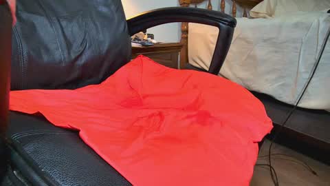 fineazzjohn online show from December 8, 12:30 pm