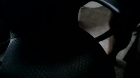 Snapshot of fingers1975 chatting on October 21, 1:14 pm fingers1975 online show from October 21, 1:14 pm