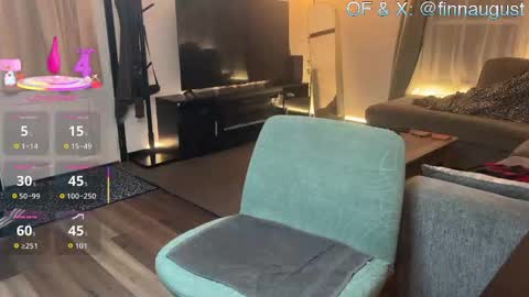 Finn August online show from September 10, 1:04 am