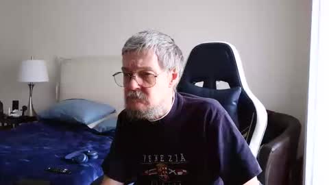 firedude3 online show from June 7, 7:43 pm