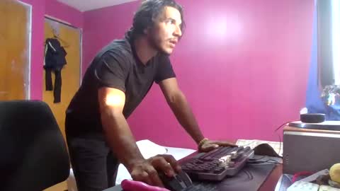 Ricardo online show from March 8, 8:35 pm