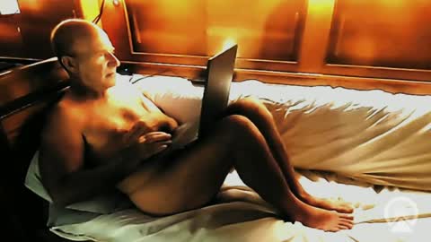 fireplay_33 online show from June 24, 5:32 am