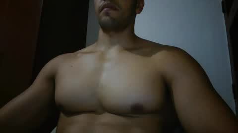 fitchestabs_69 online show from May 16, 7:01 pm