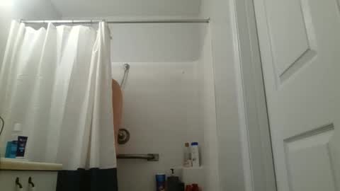 Snapshot of flboyz chatting on October 13, 5:52 pm The Rain-Bro online show from October 13, 5:52 pm