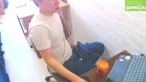 flowerbox online show from March 9, 2:07 am