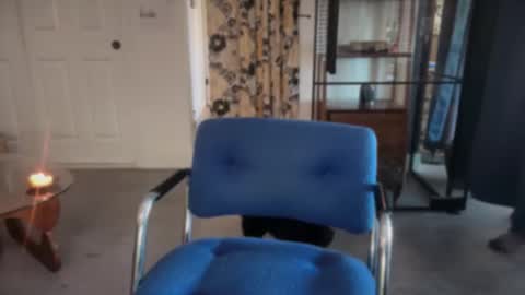 fnkywht60smthng_ online show from March 19, 5:38 pm