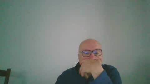 Snapshot of fra94 chatting on December 31, 1:41 pm fra94 online show from December 31, 1:41 pm