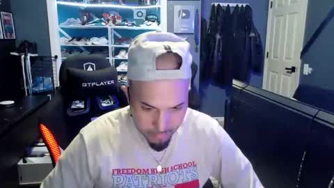 frankievw9 online show from October 24, 6:04 am