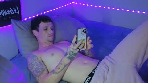 Snapshot of frankoafterdark chatting on September 11, 2:21 am Franco online show from September 11, 2:21 am