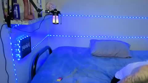 Snapshot of frankoafterdark chatting on September 14, 2:35 am Franco online show from September 14, 2:35 am