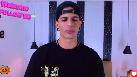 Franvill trato online show from October 11, 9:41 pm