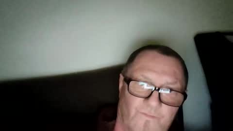 Wolfi online show from March 26, 8:18 am