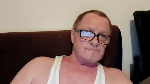 Wolfi online show from March 31, 11:12 am