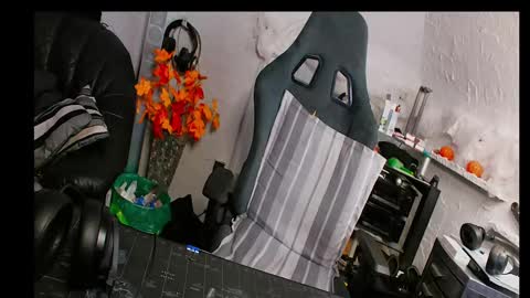 freecamdick online show from January 7, 6:28 am