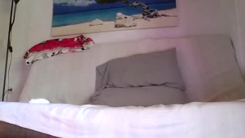 Snapshot of freedom358 chatting on December 12, 3:16 pm itseasy online show from December 12, 3:16 pm