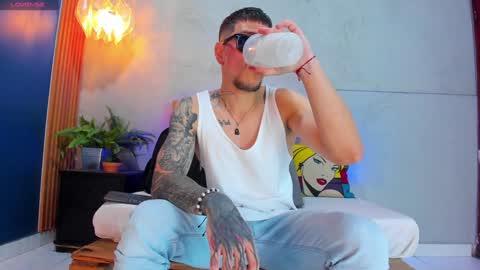 Xavier online show from January 21, 1:08 am