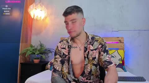 Xavier online show from February 8, 1:32 am