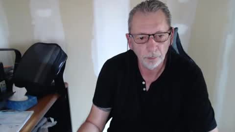 frenchforsexfriend online show from August 2, 3:10 pm
