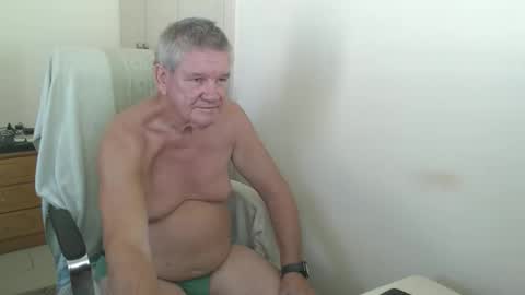 Snapshot of friar155 chatting on September 10, 10:03 am friar155 online show from September 10, 10:03 am