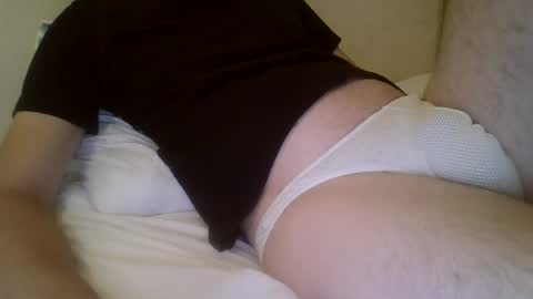 friendly_frank_18 online show from July 16, 11:45 pm