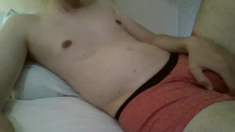 friendly_frank_18 online show from June 21, 11:21 pm