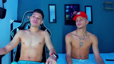 Snapshot of friendsofeverything_ chatting on March 5, 11:28 am Adam y pitter online show from March 5, 11:28 am