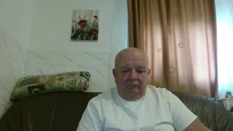 fullballs6 online show from November 27, 8:18 am