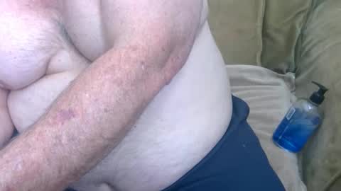 Snapshot of funlovinchub chatting on February 8, 8:32 pm funlovinchub online show from February 8, 8:32 pm