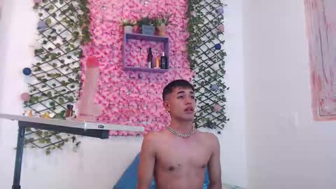 funny_and_horny online show from October 5, 7:34 am