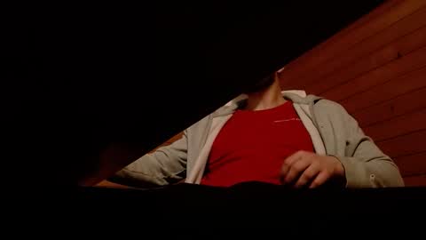 Erik online show from November 10, 7:52 pm