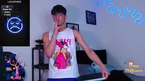 gael_jones online show from October 20, 4:05 am