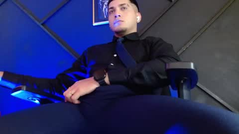 Snapshot of gael_williams3 chatting on February 18, 6:49 pm gael_williams3 online show from February 18, 6:49 pm